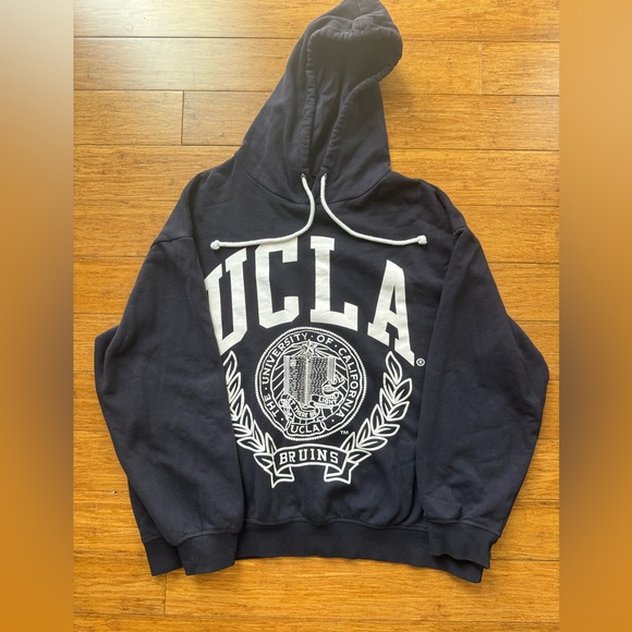 Women’s UCLA Bruins Logo Hoodie - Picture 2 of 3